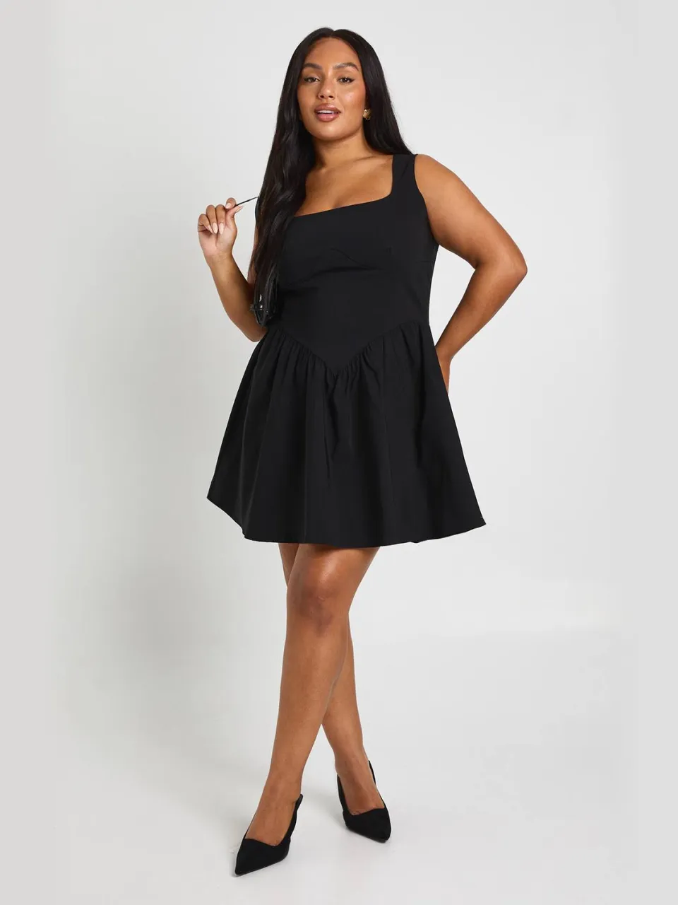 boohoo Dames Plus Bengaline Diepe V-hals Skaterjurk zwart, foto 2