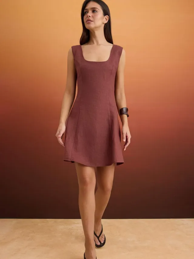 Trendyol TRENDYOLMİLLA Dames Bruin Effen Kort / Mini Mouwloos A-lijn Jurken
