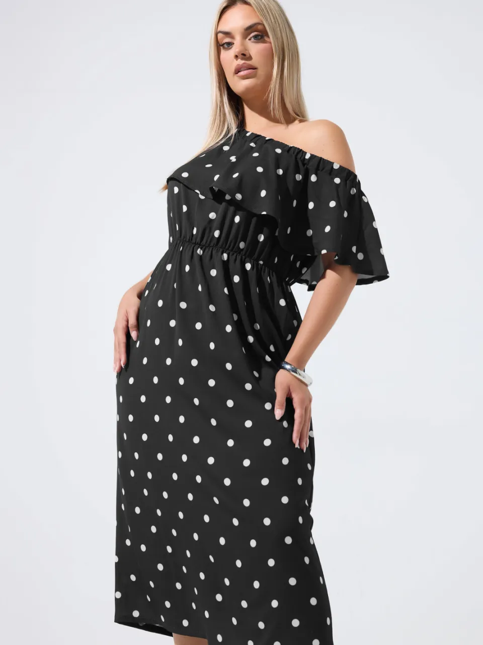 Limited Collection Zwarte Jurk Met Stippen En Ruches, foto 2