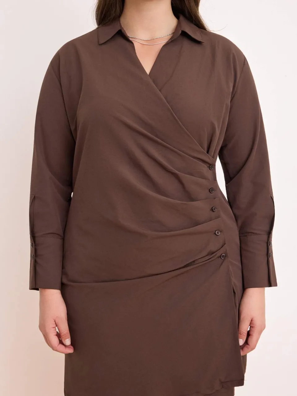 Trendyol Curve Dames Bruin Gestreept Kort / Mini Lang Casual Blousejurk Grote maten Jurk, foto 2