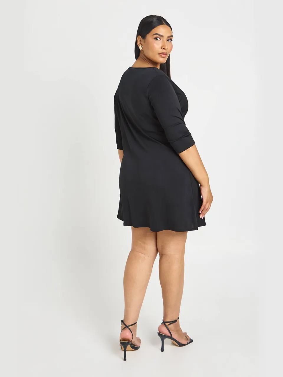 boohoo Dames Plus Driekwart V-hals Jurk Met Rechte Snit zwart, foto 2