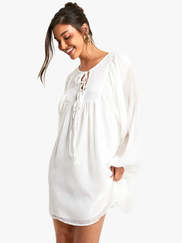 boohoo Dames Crinkle Chiffon Smock Jurk Crème