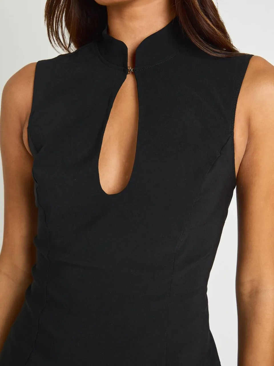 boohoo Dames Bengaline Mini-jurk Met Hoge Hals zwart, foto 4