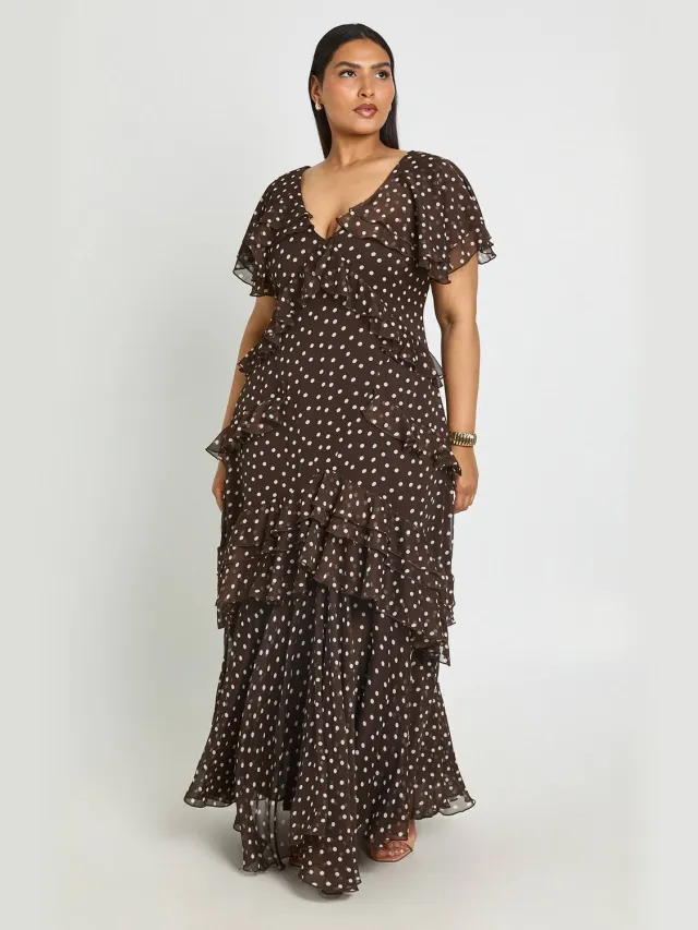 boohoo Dames Plus Polkadot Print Chiffon Maxi Jurk Met Watervalhals Chocoladebruin