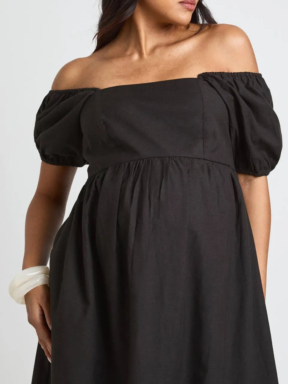 boohoo Dames Zwangerschaps Linnen Pofmouw Gesmockte Maxi Jurk zwart, foto 3
