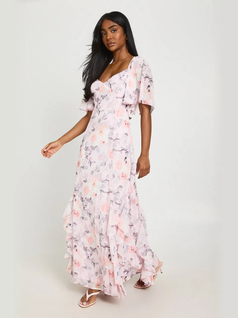 boohoo Dames Gebloemde Chiffon Maxi Jurk Met Halve Mouwen En Ruches lichtroze, foto 2