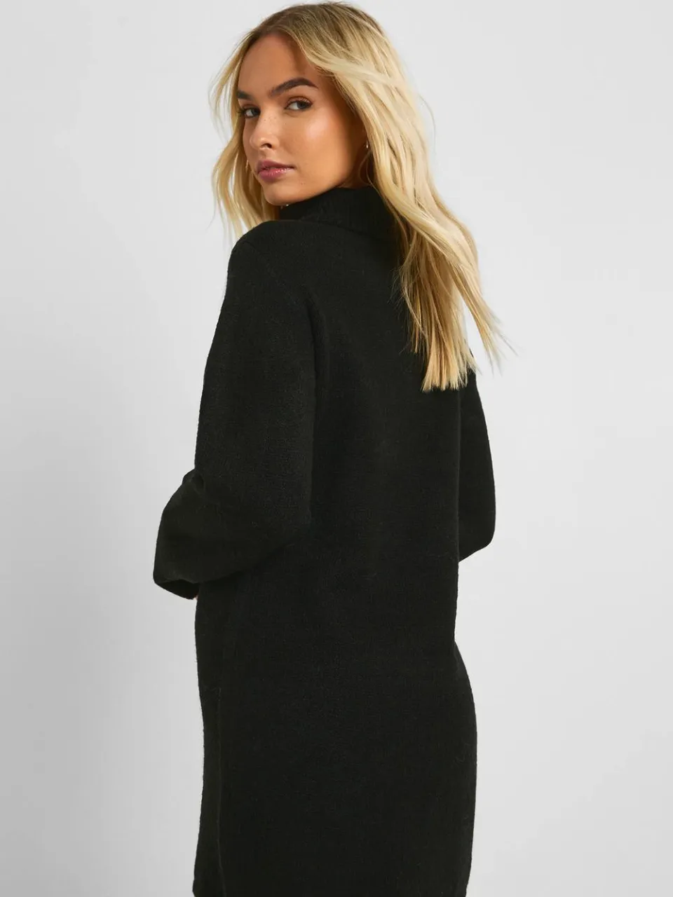 boohoo Dames Minijurk met rolkraag in chunky breisel zwart, foto 3