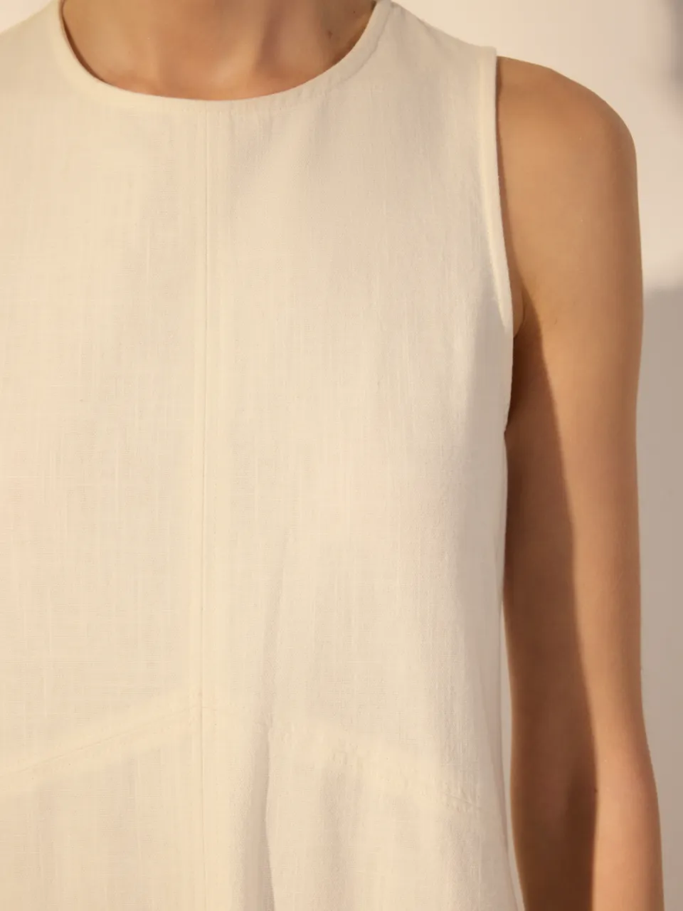 Trendyol TRENDYOLMİLLA Dames Wit Effen Midi Mouwloos Casual A-lijn Jurken, foto 2