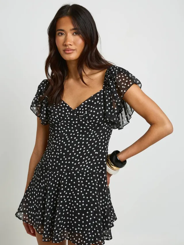 boohoo Dames Polkadot Mini-jurk Met Engelmouwen Zwart