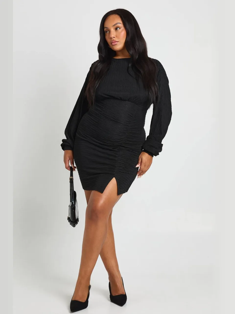 boohoo Dames Plus gerimpelde gefronceerde lange mouwen mini-jurk zwart, foto 2