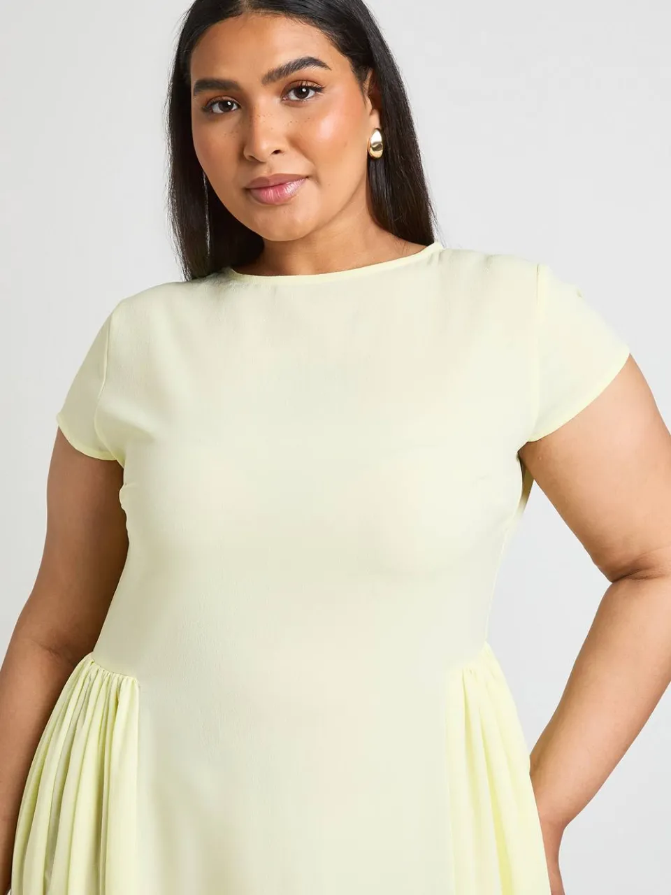 boohoo Dames Plus Getextureerde Volumerok Midaxi Jurk citroen, foto 4