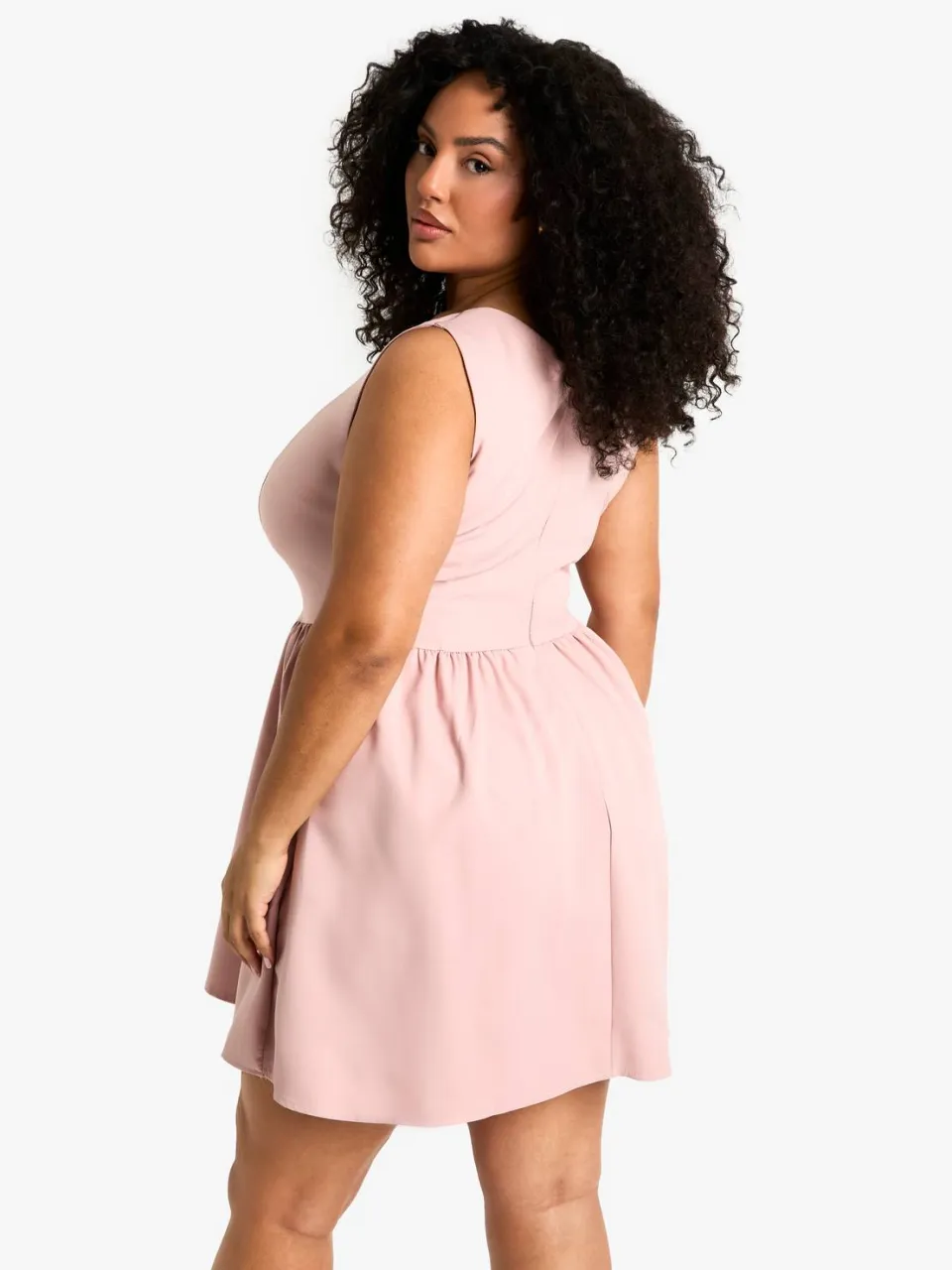 boohoo Dames plus mouwloze mini skaterjurk met vierkante halslijn blush, foto 2