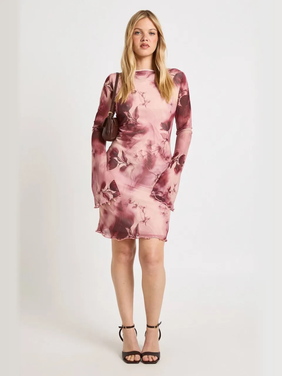 boohoo Dames Lange Bloemen Mesh Wijduitlopende Mouw Mini Jurk zacht roze, foto 2