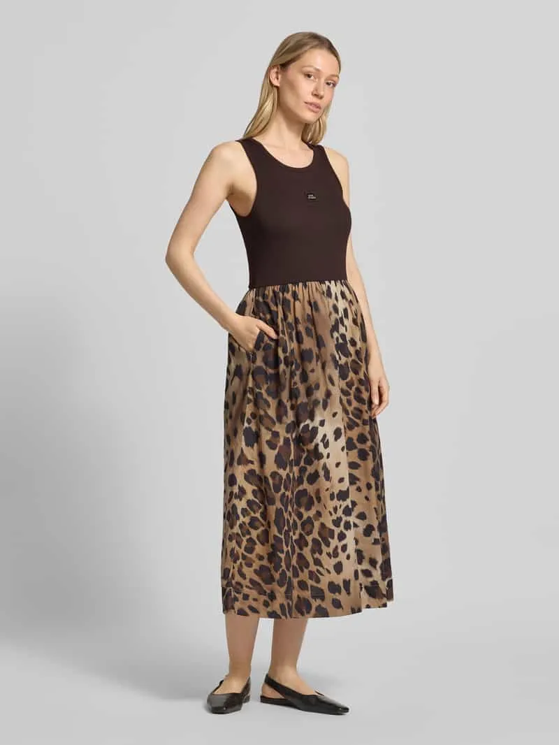Smith and Soul midi-jurk met steekzakken middenbruin, foto 3