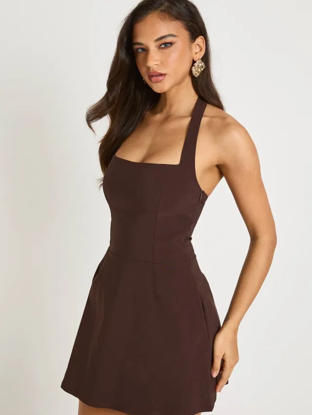 boohoo Dames Bengaline skaterjurk met vierkante halslijn chocoladebruin, foto 3