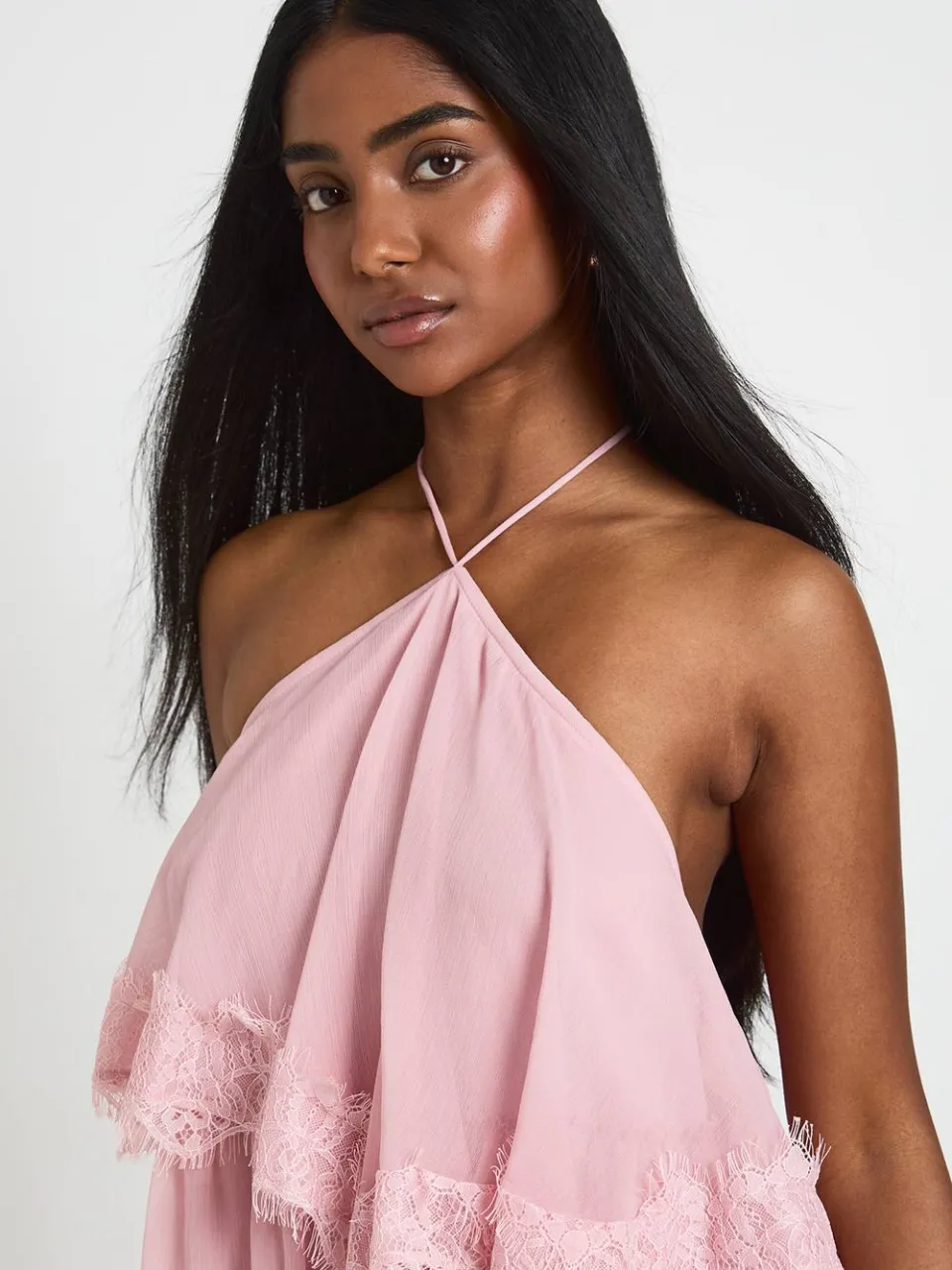 boohoo Dames Gekreukte Chiffon & Kant Gelaagde Mini Jurk stoffig roze, foto 4