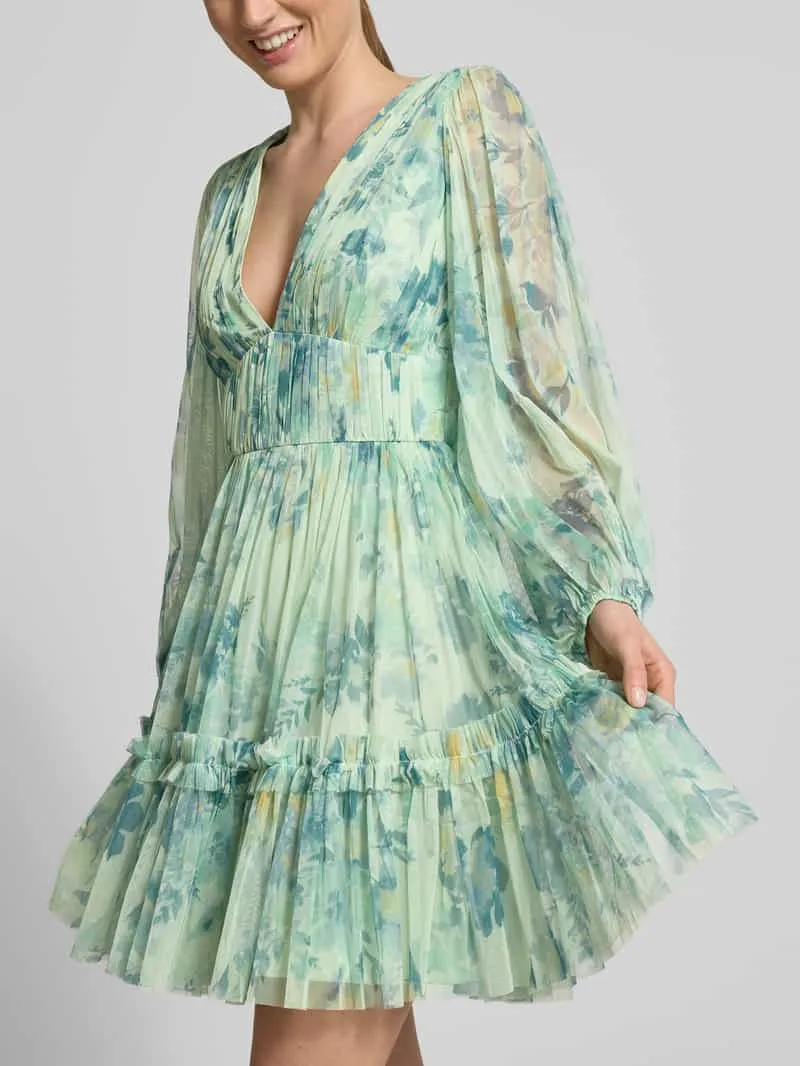 Lace & Beads Cocktailjurk van tule met V-halslijn groen, foto 4