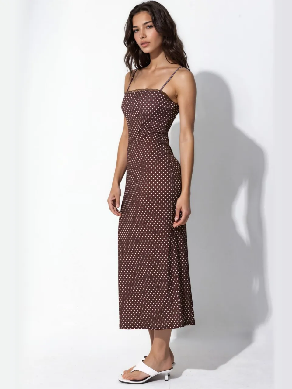 Hiccup Kant Gedetailleerde Polka Dot Sandy Midi Jurk Bruin