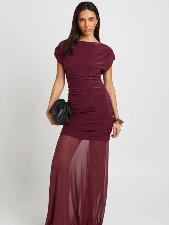 boohoo Dames Maxi Jurk Met Gerimpeld Lijfje En Asymmetrische Halslijn Pruim