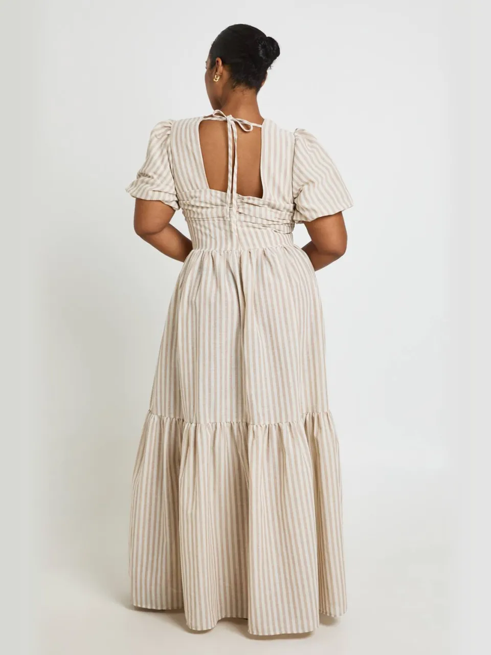 boohoo Dames Gestreepte Maxi-jurk Met Gelaagde Rok In Plusmaat steen, foto 2