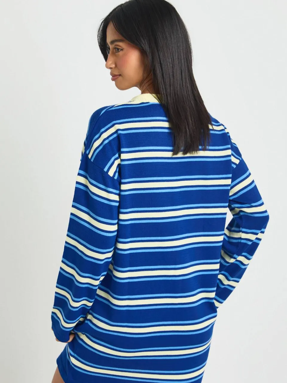 boohoo Dames Petite Gestreepte Gebreide Mini Jurk met Lange Mouwen marineblauw, foto 2