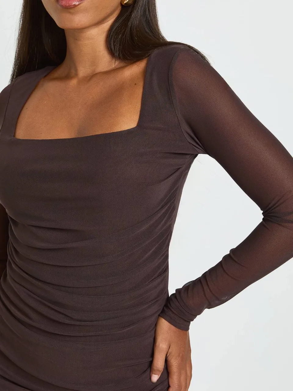 boohoo Dames Vierkante Hals Gerimpelde Mesh Bodycon Jurk espresso, foto 4