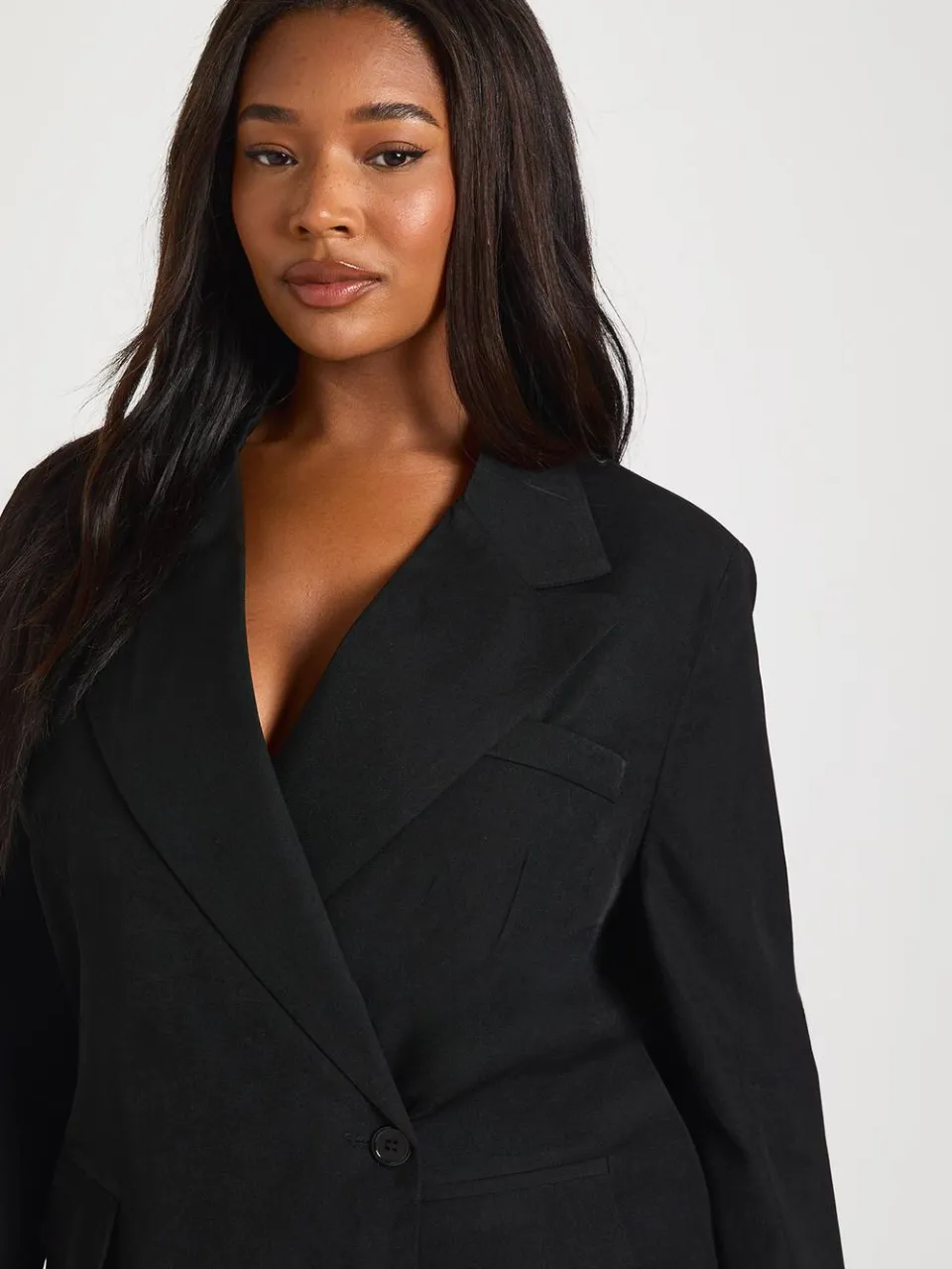 boohoo Dames Plus Wrap Hoorn Knoop Oversized Blazer Jurk zwart, foto 4