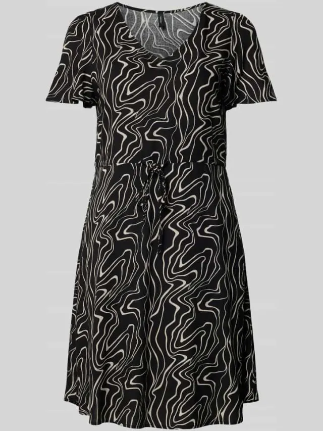Vero Moda Getailleerde vrijetijdsjurk van pure viscose model 'EASY JOY' zwart, foto 2