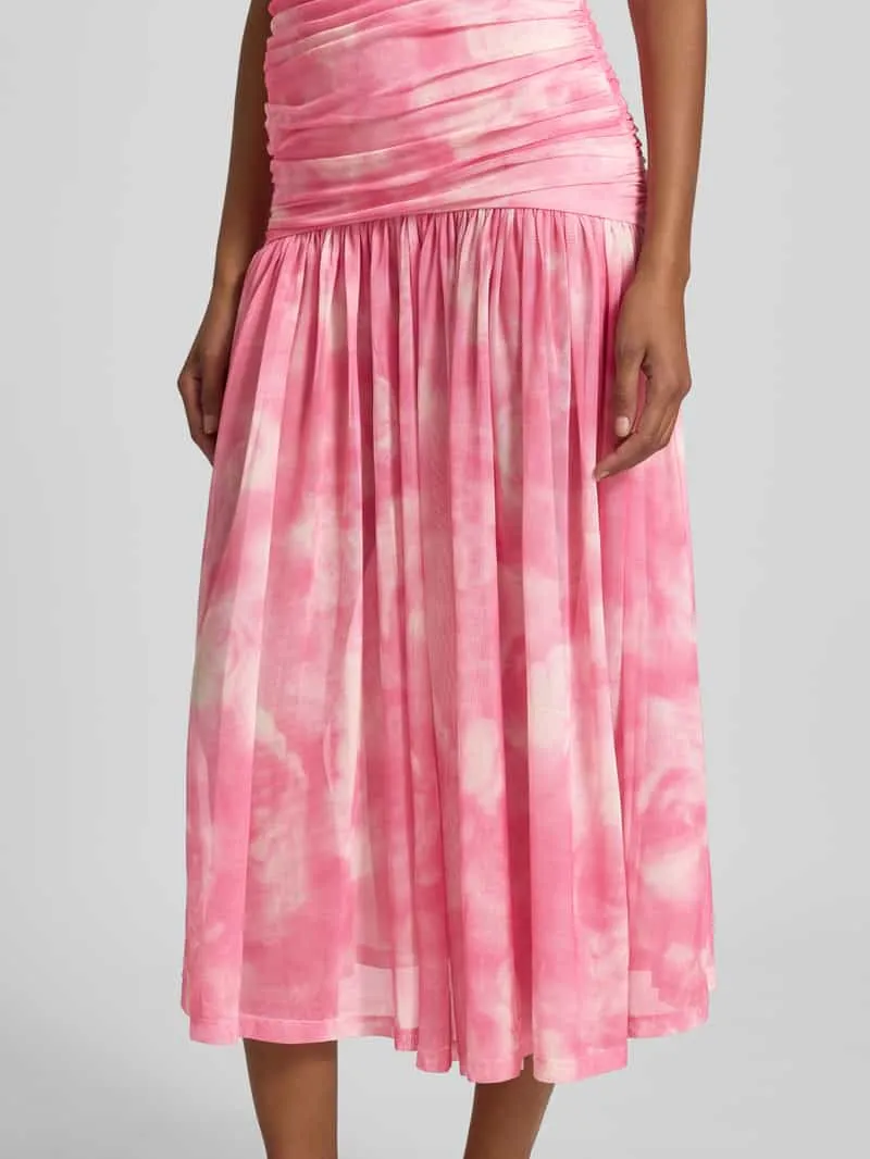 bardot Cocktailjurk in off shoulder-look, model 'SOLANA' roze, foto 4