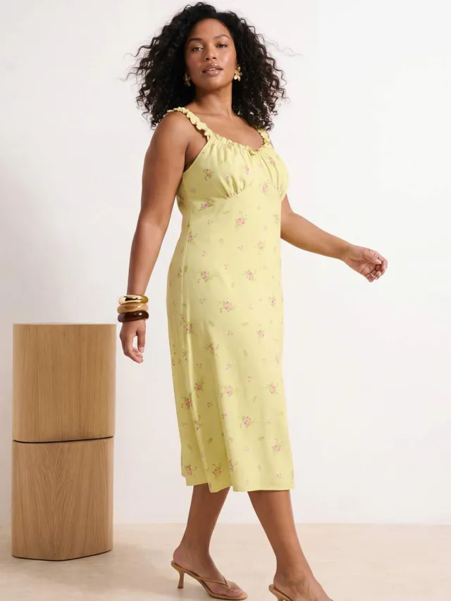 Trendyol Curve Dames Geel Bloemen Midi Mouwloos Casual A-lijn Grote maten Jurk