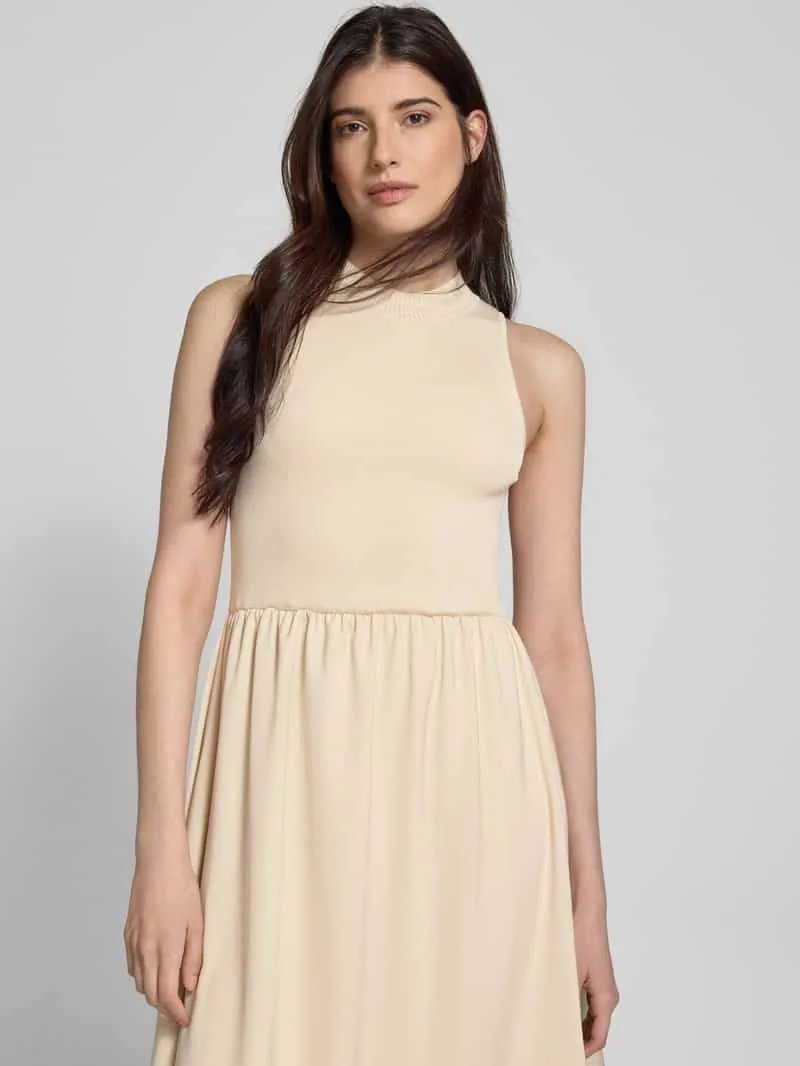 Gestuz Maxi-jurk met turtleneck, model 'sama' beige, foto 5