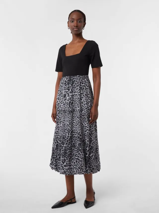 Comma female - Midi-jurk in een mix van materialen met een vierkante halslijn zwart