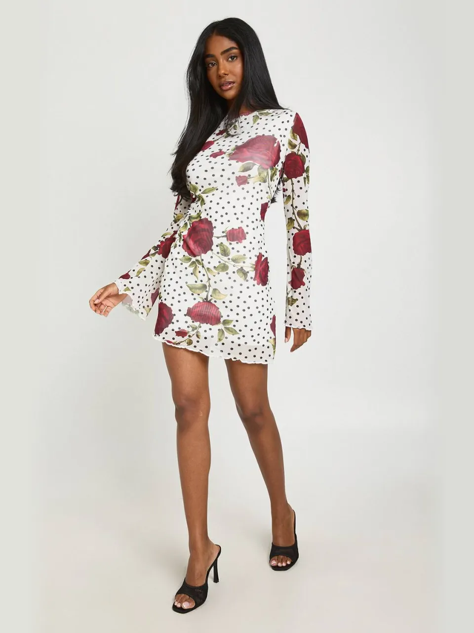 boohoo Dames Gebloemde Polkadot Mini-jurk Met Uitlopende Mouwen ivoor, foto 2