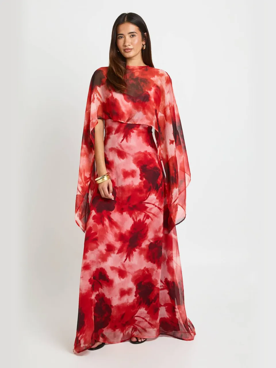 boohoo Dames Chiffon Maxi Jurk Met Bloemenprint En Cape Detail rood, foto 2