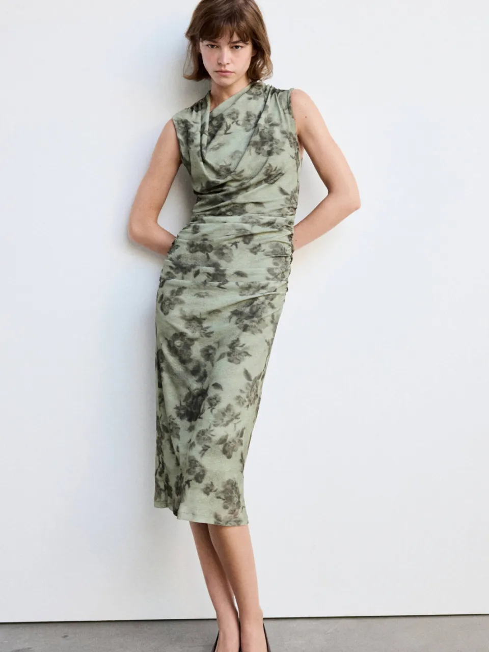 Mango gebloemde bodycon midi jurk - groen
