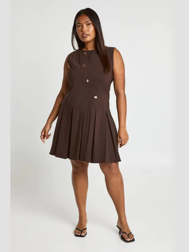 boohoo Dames Plus Asymmetrische Button Down Geplooide Mini-jurk Chocoladebruin