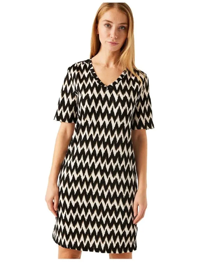 Garcia Dames All over print Jurk Zwart Korte mouw Black