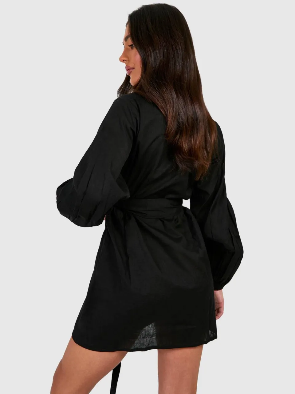 boohoo Dames Petite Linnen-look Overhemdjurk met Ceintuur zwart, foto 3