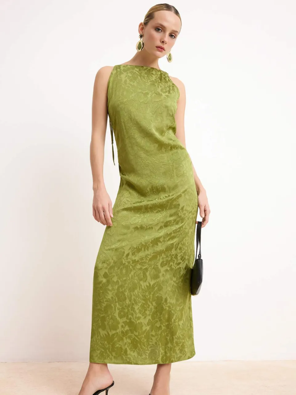 Trendyol TRENDYOLMİLLA Dames Groen Effen Maxi Mouwloos Casual Recht Jurken