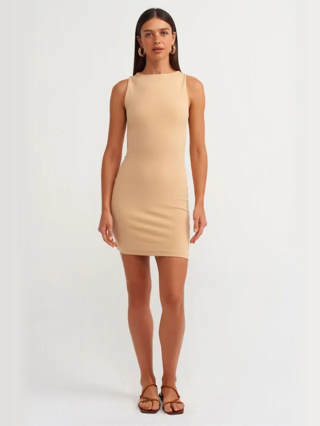 Dilvin Mouwloze Bodycon Mini-jurk Beige