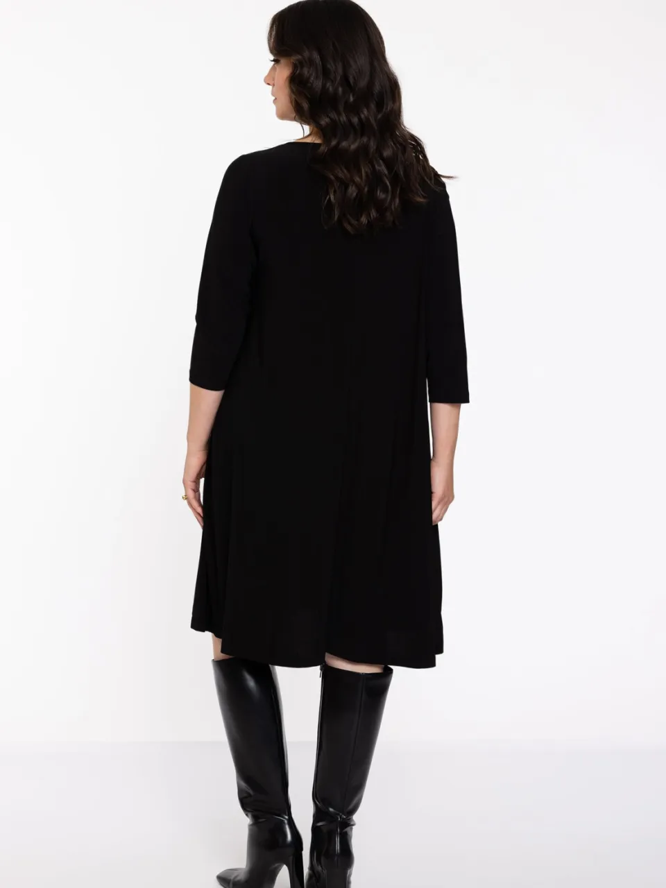 Yoek Jurk Swing kneelength | Zwart, foto 2