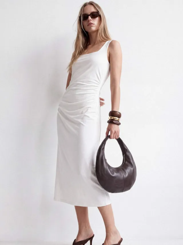Trendyol TRENDYOLMİLLA Dames Ecru Effen Midi Mouwloos Bodycon Jurken, foto 2