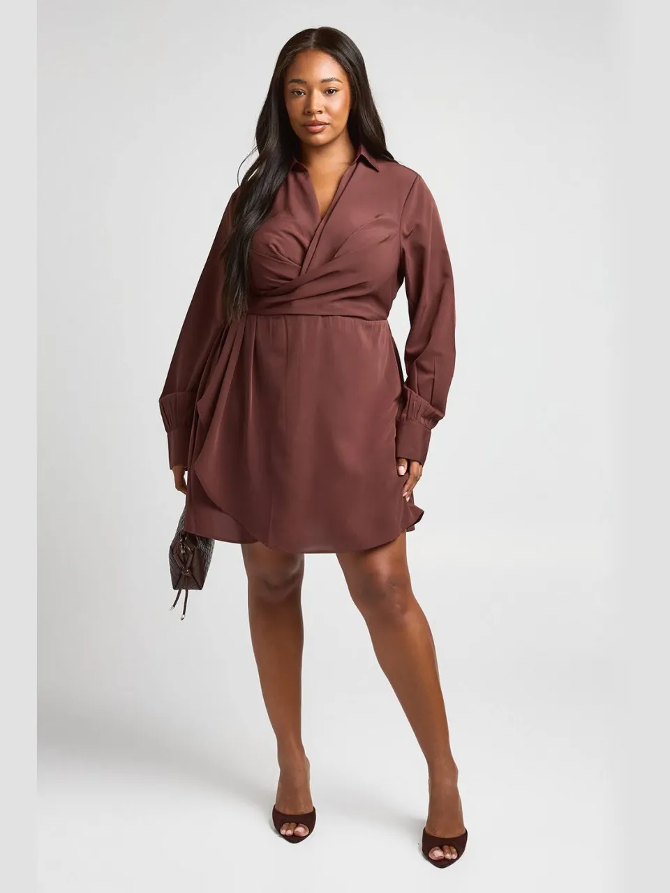 boohoo Dames Plus Overslag Hemdsjurk Chocoladebruin