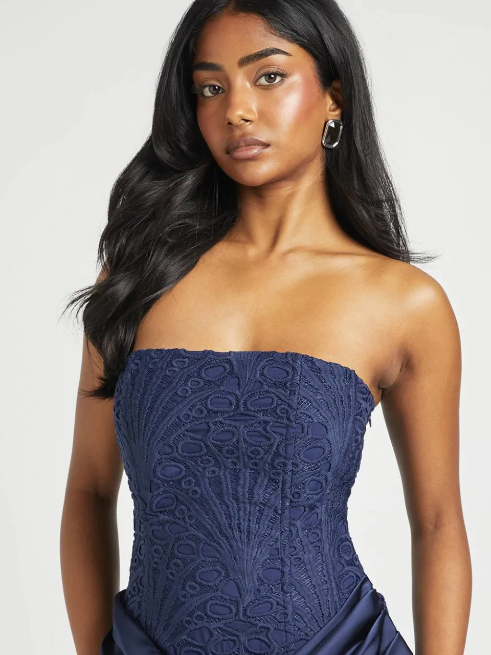 boohoo Dames Getextureerde doorschijnende bloemrijke kanten corset gedrapeerde mini-jurk marineblauw, foto 4