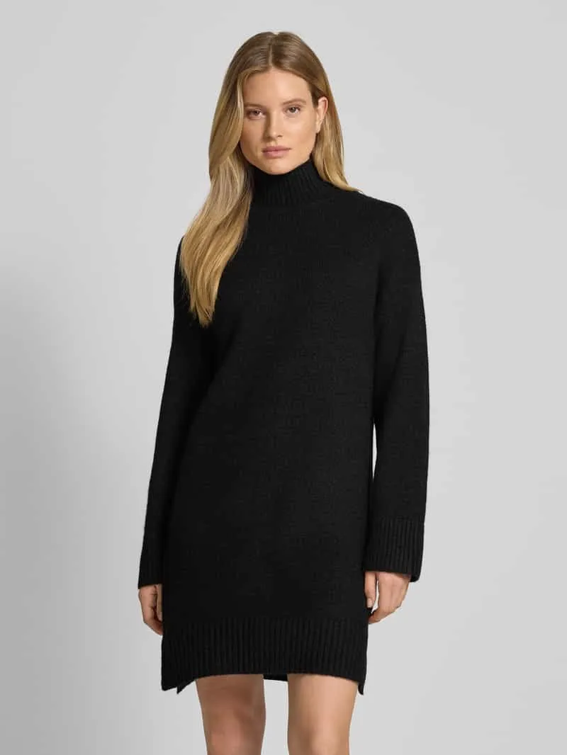 b.Young Tricotjurk met wol model 'Olma' Black