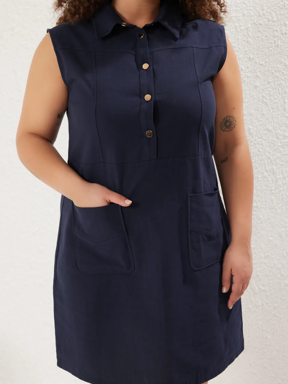 Trendyol Curve Dames Donkerblauw Effen Midi Kort Cocktail A-lijn Grote maten Jurk marineblauw/blauw, foto 2