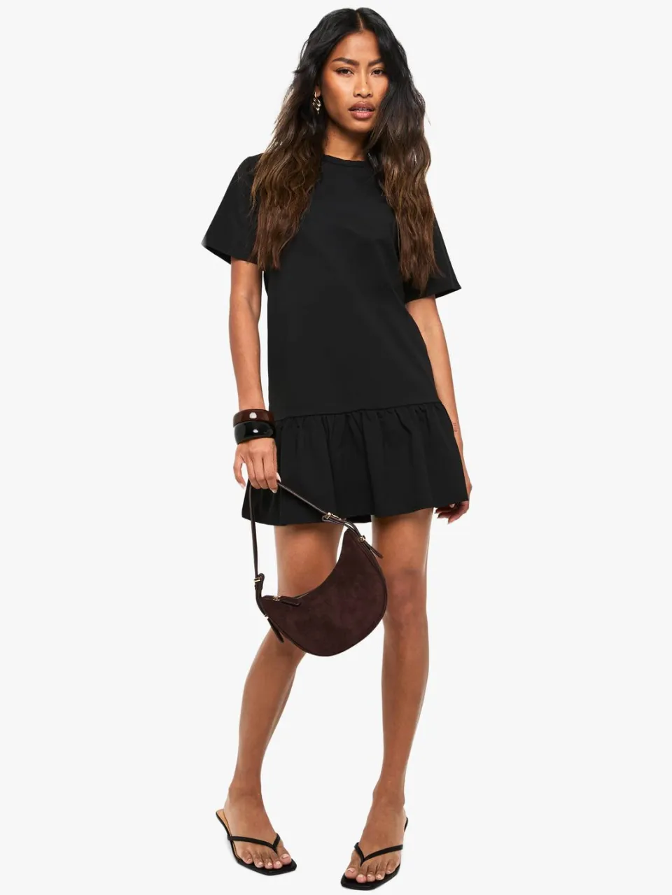 boohoo Dames Frill Hem Smock T-shirt Dress zwart, foto 2