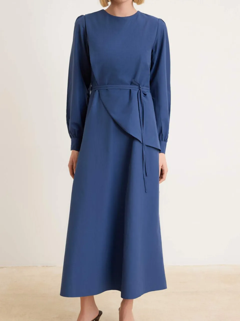 Trendyol Modest Dames Donkerblauw Effen Maxi Lang Casual A-lijn Modest Jurken indigoblauw, foto 2