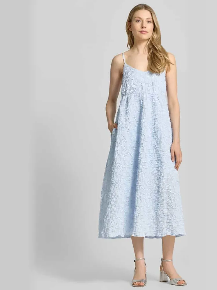Cph Muse midi-jurk met structuurpatroon model 'CRISTINA' Lichtblauw