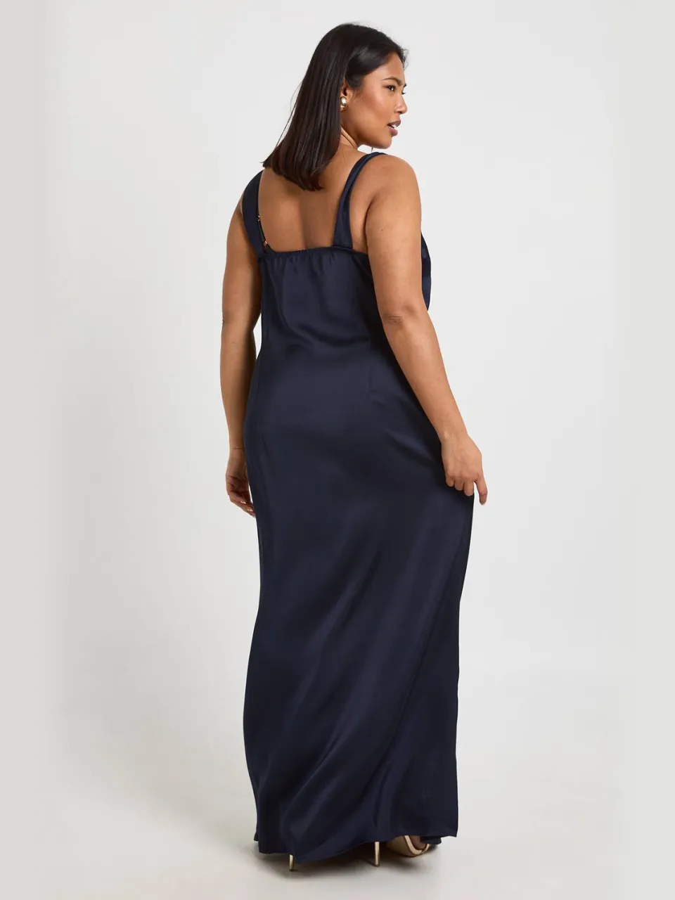 boohoo Dames Plus Kanten Rand Wikkel Satijn Maxi Jurk marineblauw, foto 2